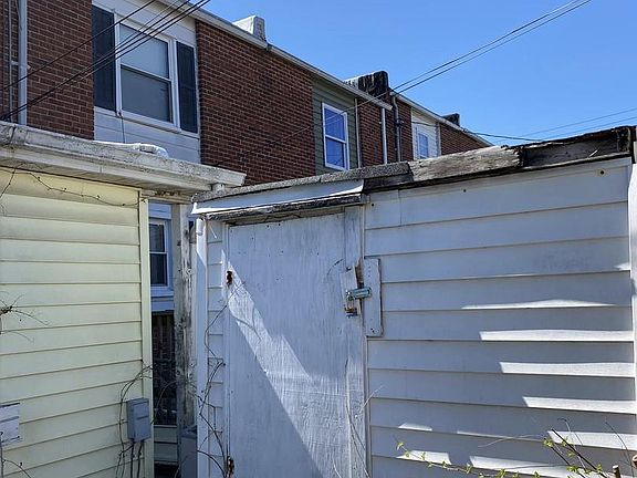 5th image of 8048 Eastdale Rd