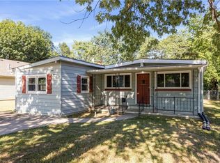 927 S Cypress St, Ottawa, KS 66067