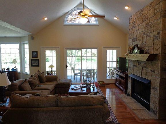 5th image of 3549 Mountain View Ln
