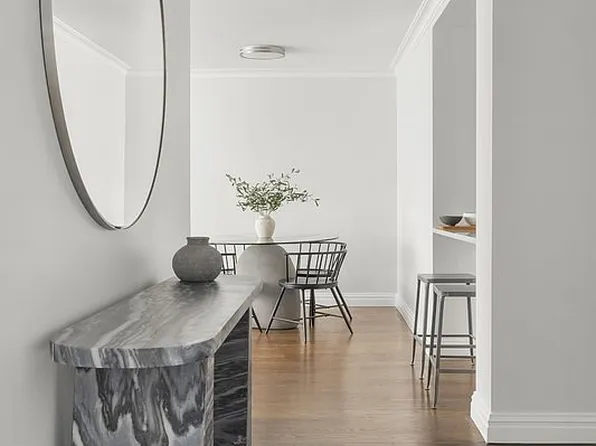 625 Main St APT 733, New York, NY 10044