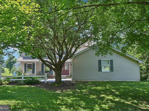 3 Allison Dr, Coatesville, PA 19320