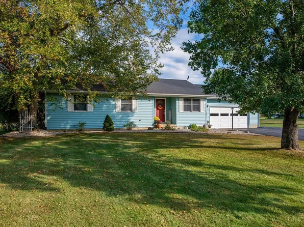105 Creek Dr, Lake Waynoka, OH 45171