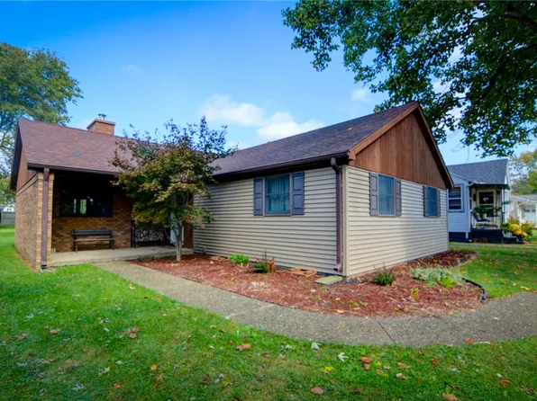 150 E Water St, Argenta, IL 62501