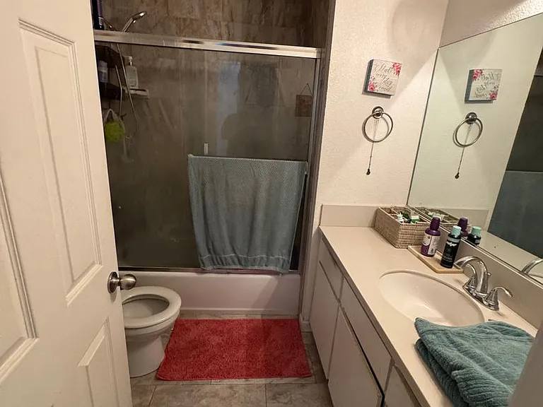 3142 W Sweet Ave — Photo 3
