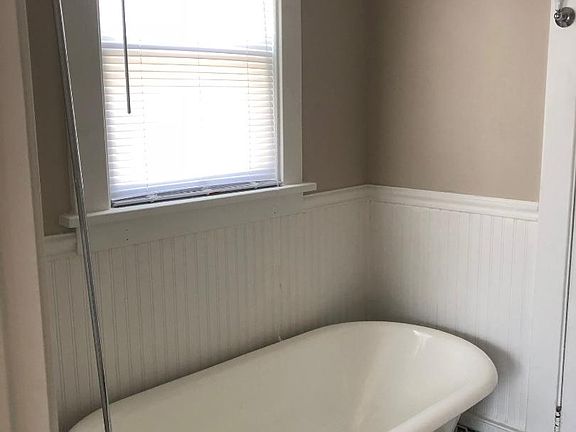 4th image of 3540 N 59th St
