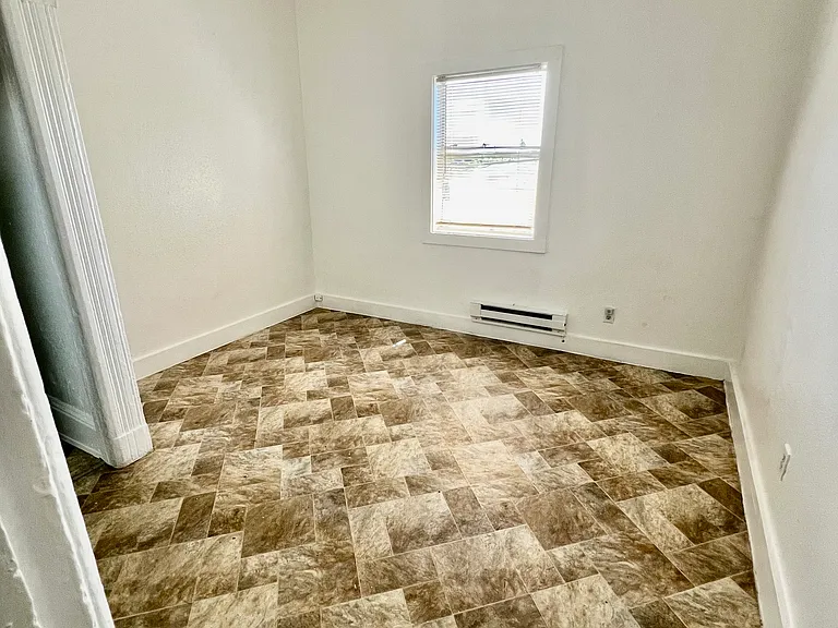 1321 Peralta St #10 — Photo 5