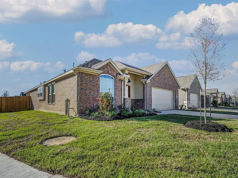 3107 Andlor Hills Dr — Photo 2