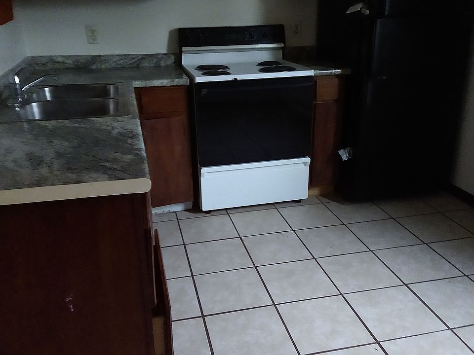 1st image of 1297 Bluff Pl #B