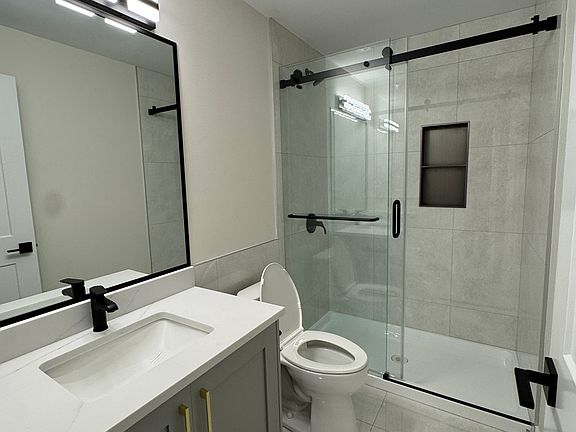 5th image of 6552 Imperial St