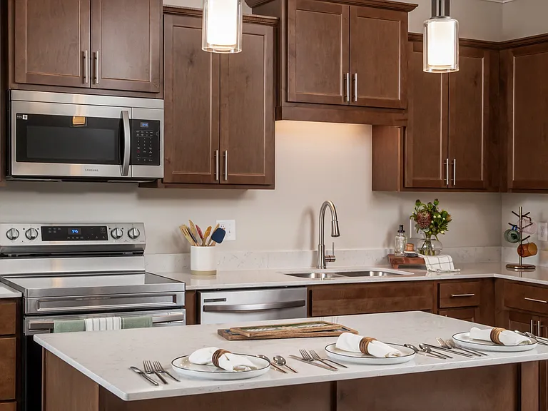 Jeffers Waterfront Apartments — Photo 9