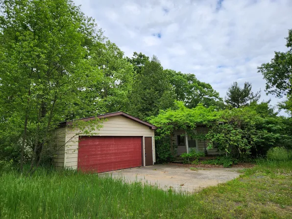 78 W Shelby Rd, Shelby, MI 49455