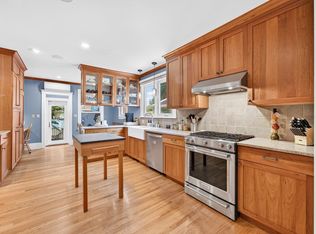 33 Union St, North Andover, MA 01845