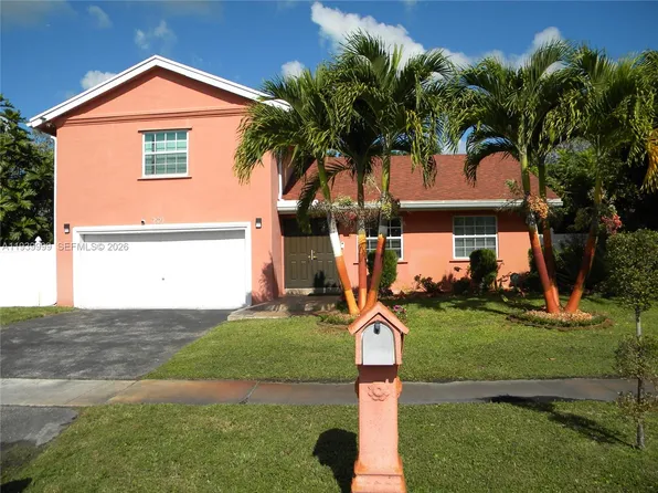 7527 SW 7th Ct, North Lauderdale, FL 33068