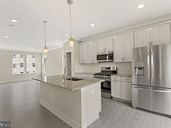 2357 Spruce Knob Ter, Frederick, MD 21702
