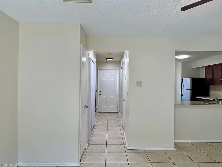1409 Northface Ct — Photo 5