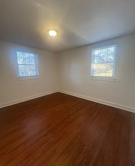 208 Crestfield Rd — Photo 3