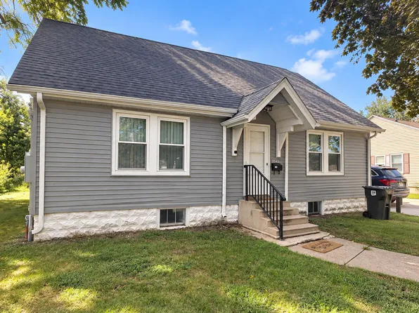 2015 Merner Ave, Cedar Falls, IA 50613