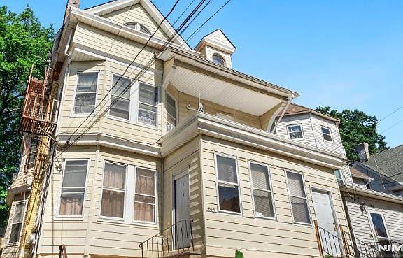 2nd image of 662-664 E 29th St