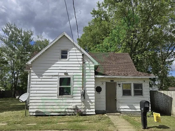 418 W 7th St, Muncie, IN 47302