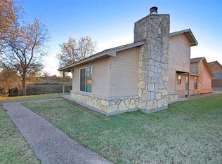 400 Ewell St, Granbury, TX 76048