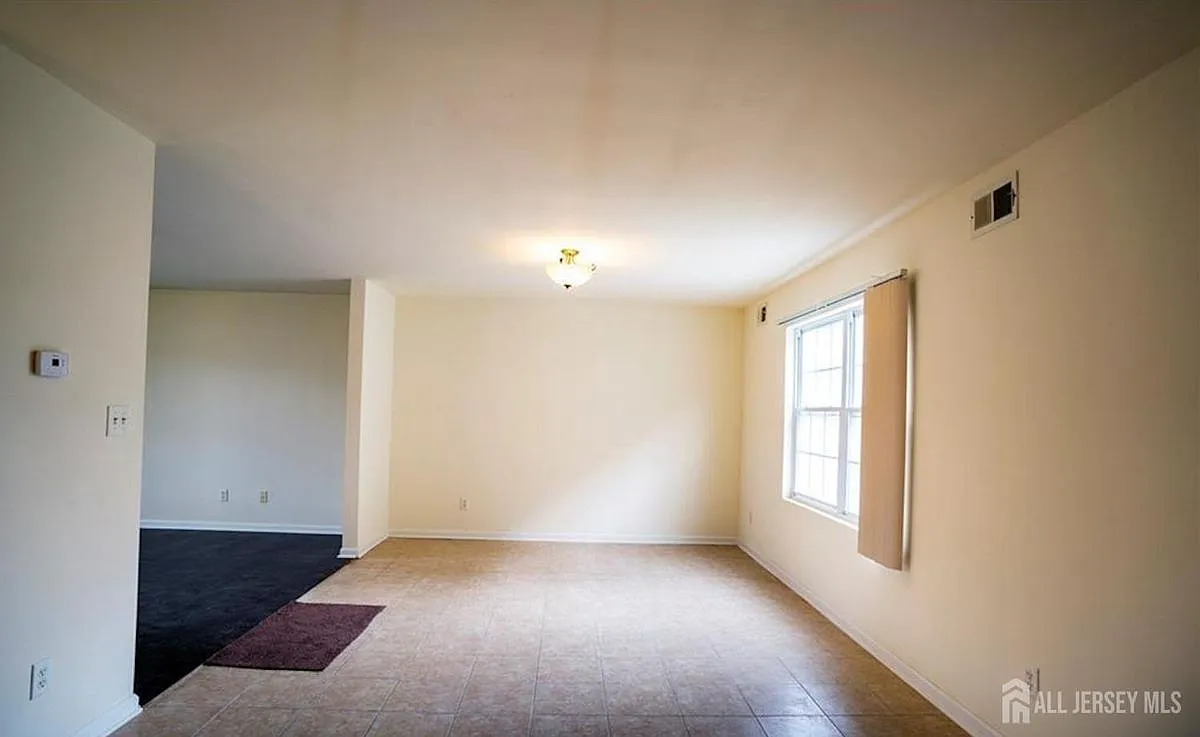 1 bed, 1.0 bath, 2178 sqft, $1,850 — Photo 4