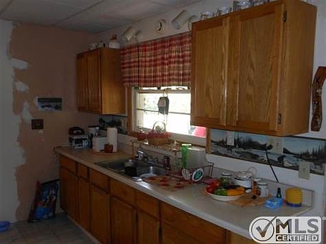 3rd image of 1621 Long Ave