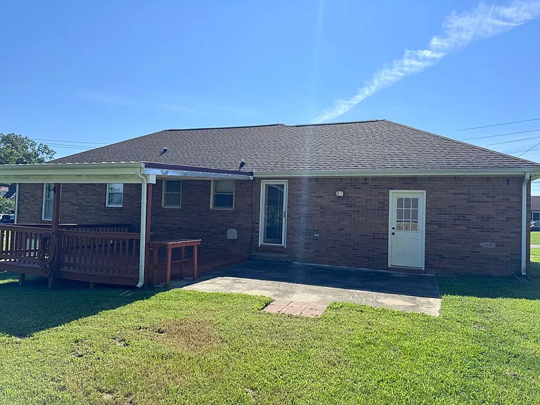 438 Kelsey Dr — Photo 18