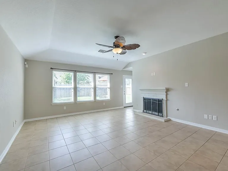 21115 Amber Crossing Dr — Photo 29