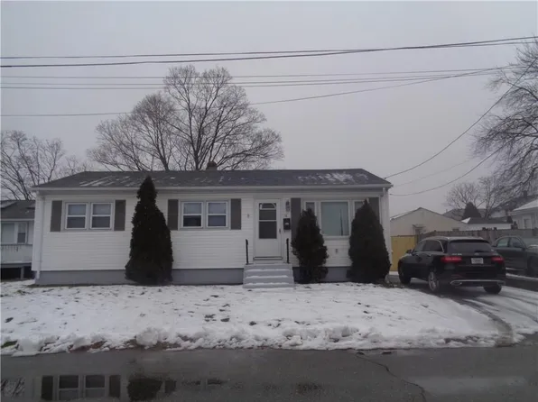 18 Pearl Ave, Cranston, RI 02905