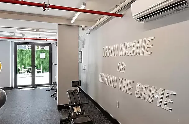 Rented by REAL New York | media 22