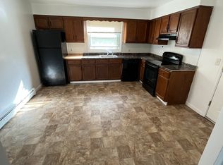 11-21 Ashdown Rd #2B-1BA, Ballston Lake, NY 12019