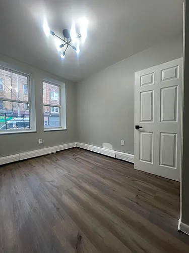117 Wade St Photo 1