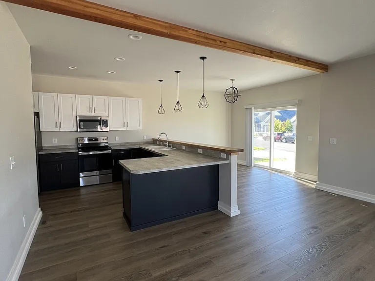 1185 Abigail Ln #A — Photo 4