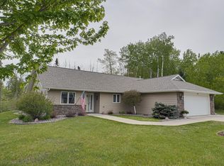 702 Pine Ridge Dr, Grand Rapids, MN 55744