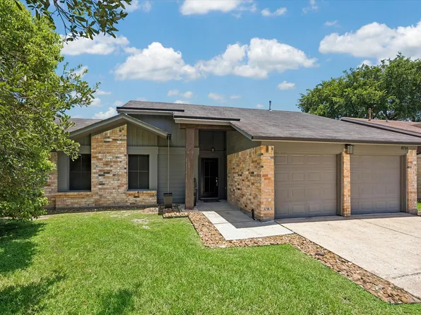 8714 Parkcrest Forest Dr, Houston, TX 77088