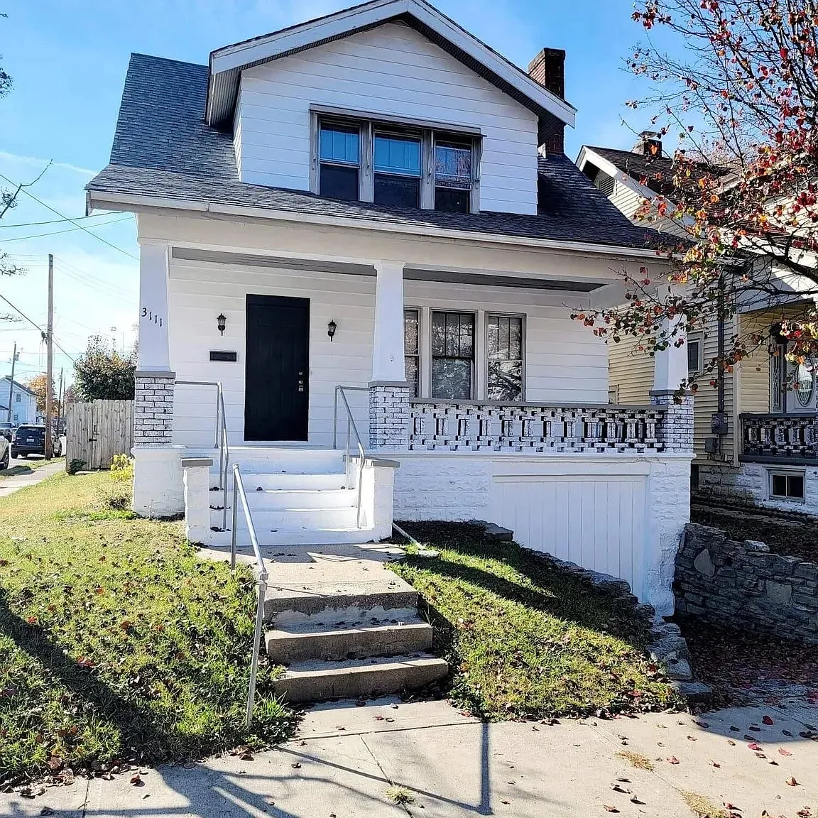 3 bed, 1.0 bath, 1450 sqft, $1,697 — Photo 1