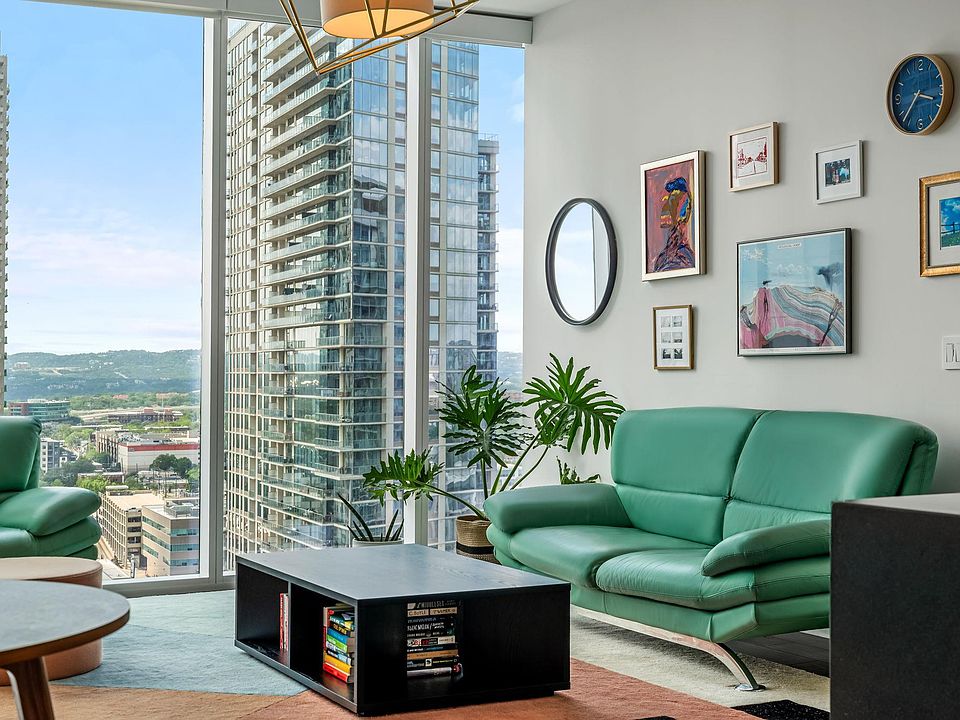 1st image of 301 West Ave #2009