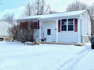 30 Fox Hollow Rd, Cortland, NY 13045