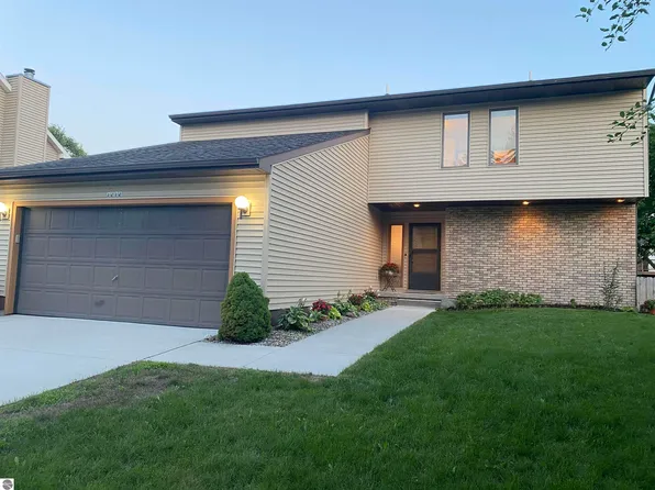 1212 Abbey Ln, Mount Pleasant, MI 48858