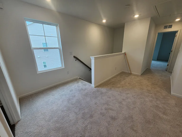 284 Marelli Dr — Photo 10