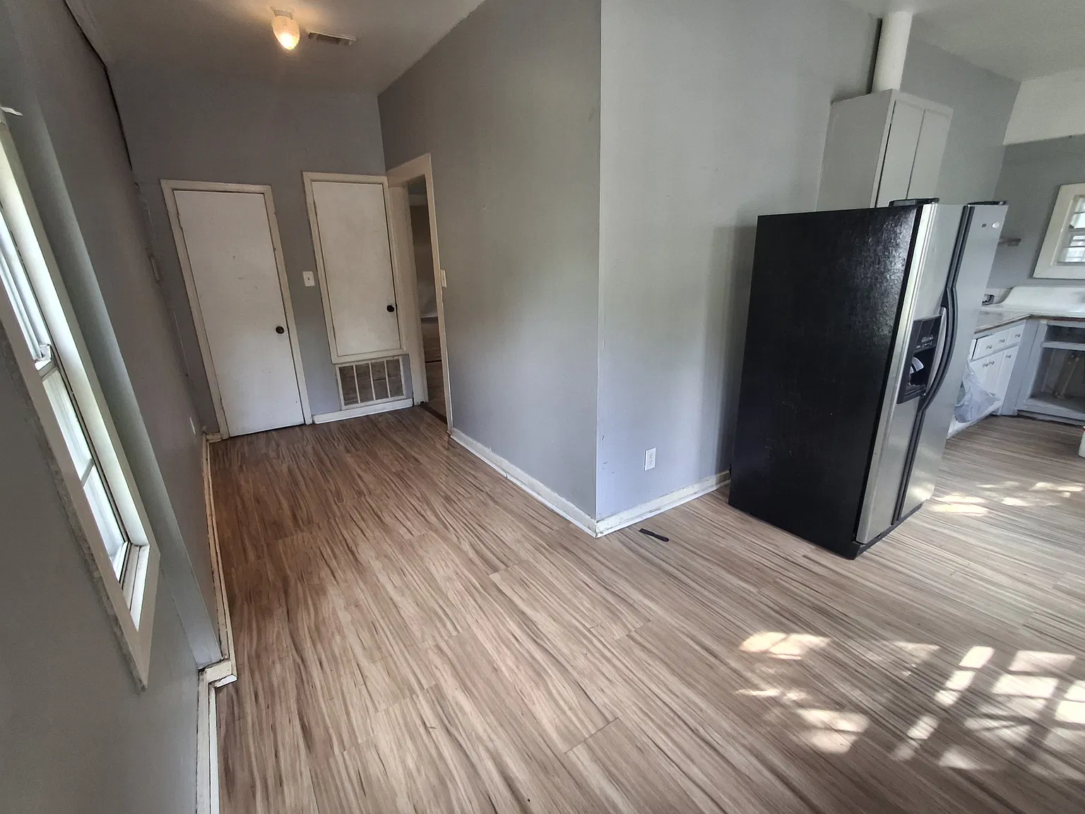 509 Marine St — Photo 4