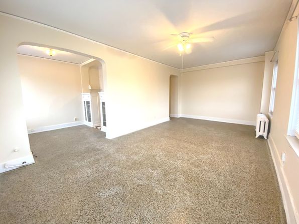 3953 N Maryland Ave APT 36