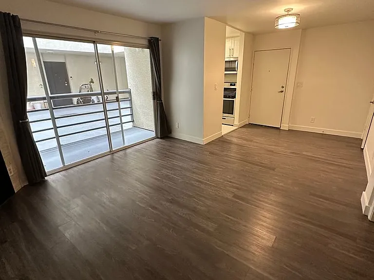 1250 N. June St. Los Angeles CA 90038 — Photo 31
