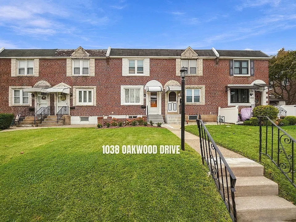 1038 Oakwood Dr