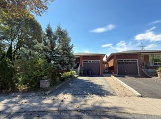 34 Iangrove Ter, Toronto, ON M1W 2H2