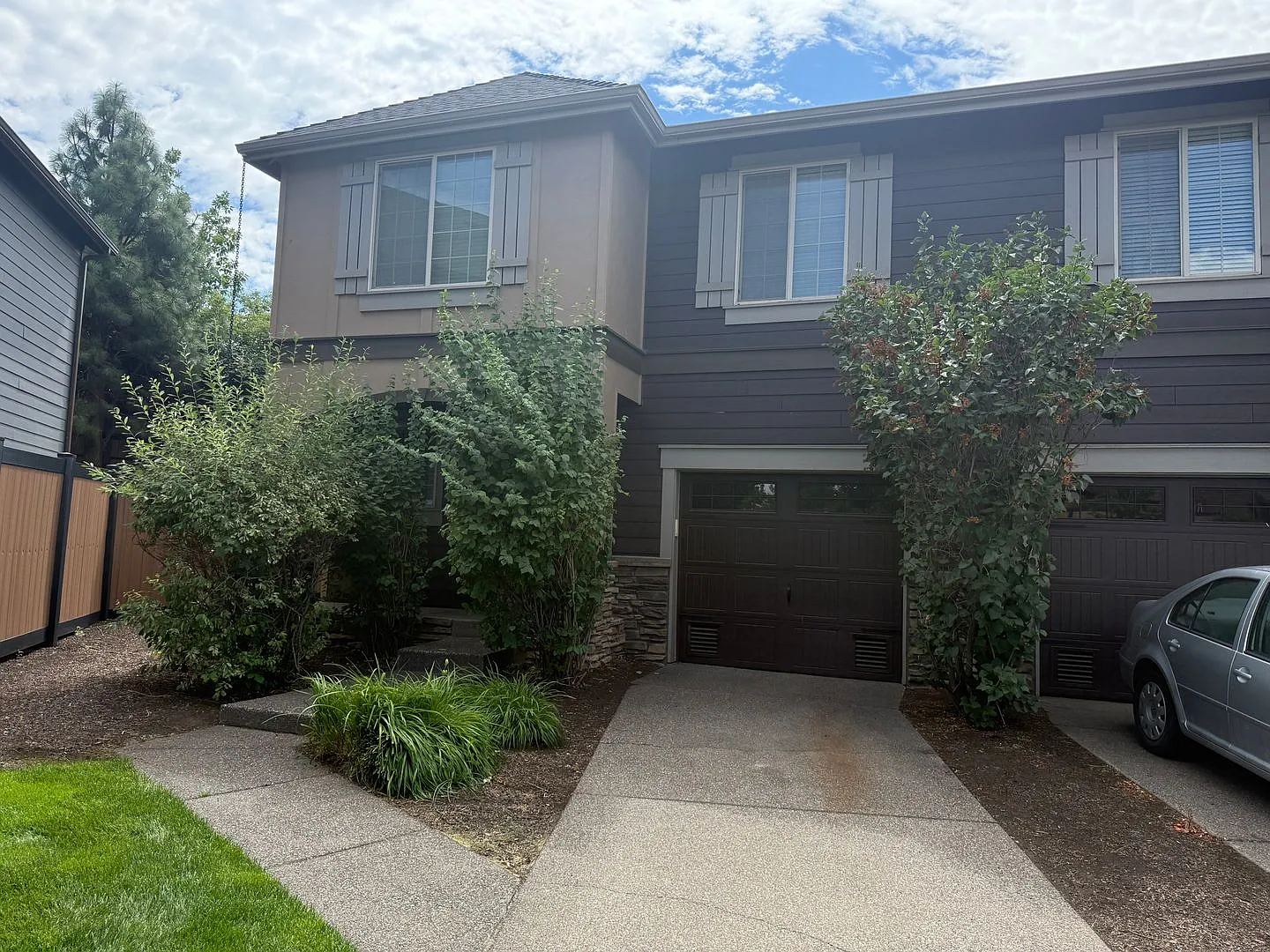 Beautiful 3 Bed/2.5 Bath Two-Story Duplex in NW Bend - Schaeffer Drive — Photo 1