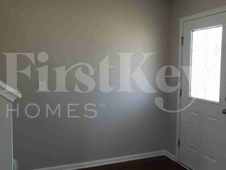 1309 Waldridge Ct — Photo 5