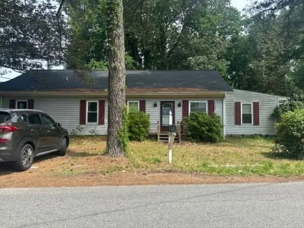 652 Great Bridge Blvd, Chesapeake, VA 23320