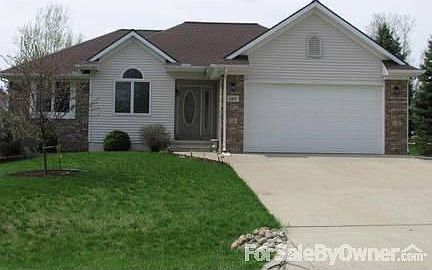 1st image of 105 E Princess Dr