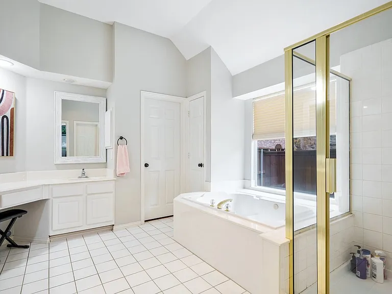 1408 Comanche Dr — Photo 11